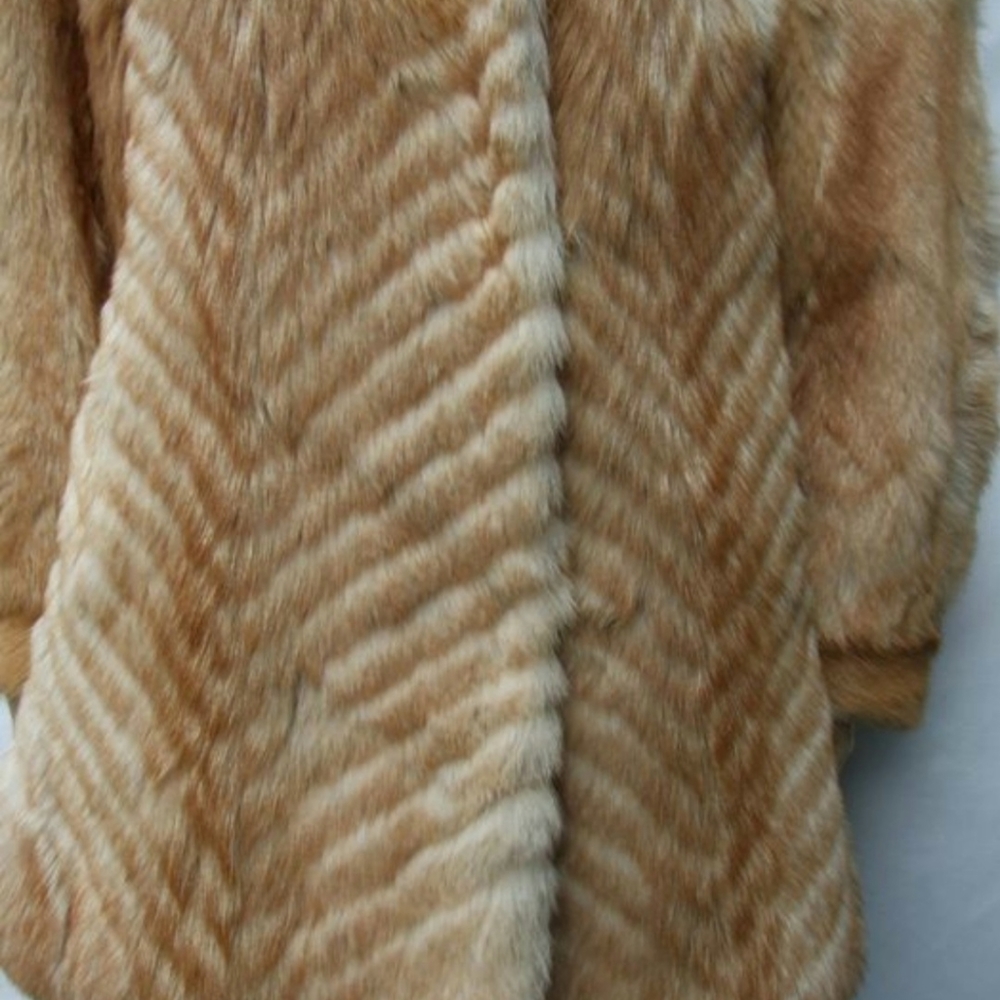 Vintage Mountain Flowers Brand Fox Fur Coat Sz 48 - Picture 8 of 14
